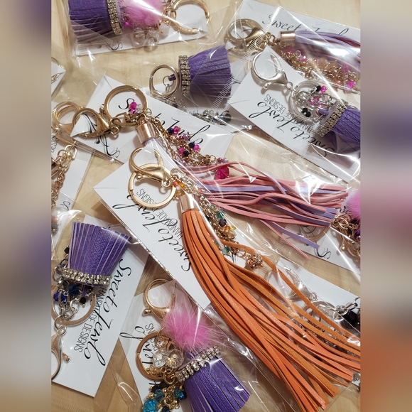 Fashion Tassel Keychains Purse Jewelry Handmade Bulk Price 6 Pieces - Picture 11 of 11